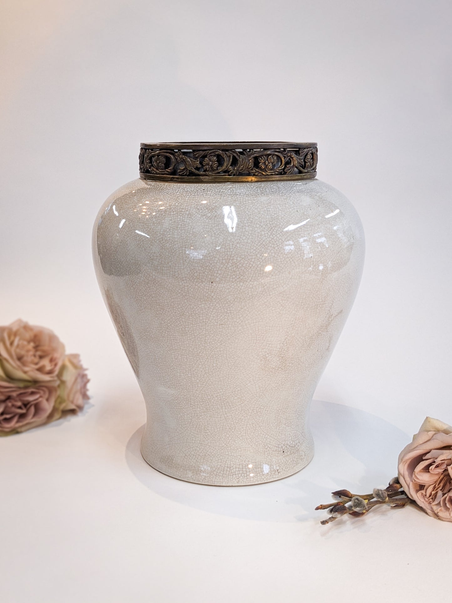 Cream Jar Vase With Brass Detail