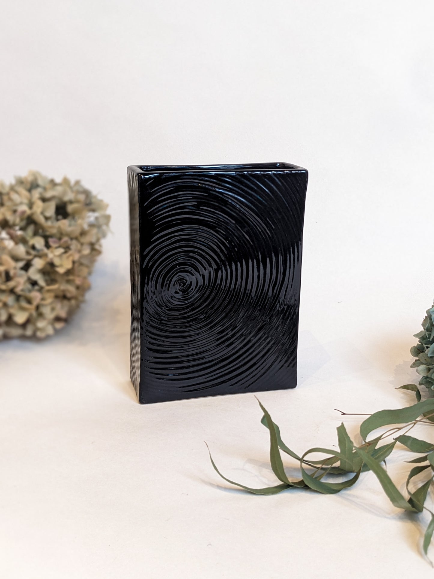 Black Spiral Pattern Rectangle Vase