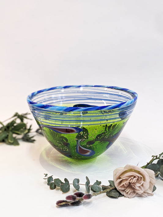 Dale Tiffany Art Glass 'Moss and Feathers' Bowl
