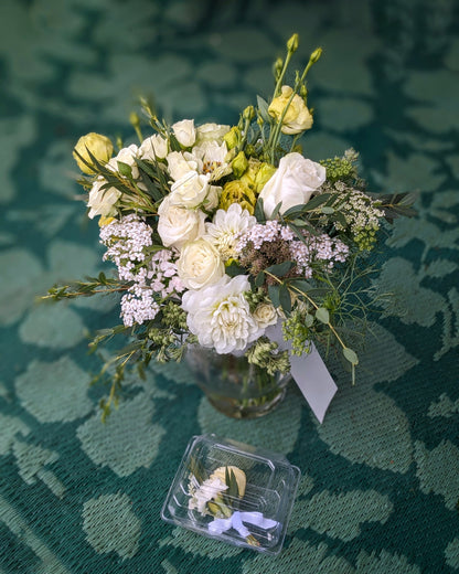 July 19th - Intro to Wedding Flowers: Bouquets, Corsages, & Boutonnieres